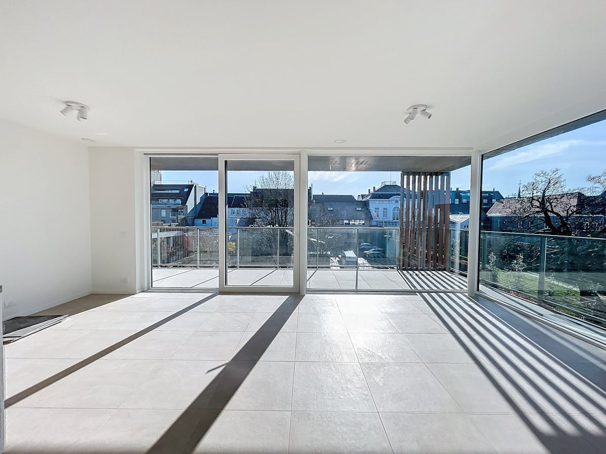 Appartement récent à louer à Harelbeke avec une belle terrasse ! - photo 4