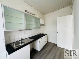 Appartement met 3 slaapkamers pal in het centrum van Mechelen dichtbij het groot treinstation.Dit appartement op de tweede verdieping van een...
