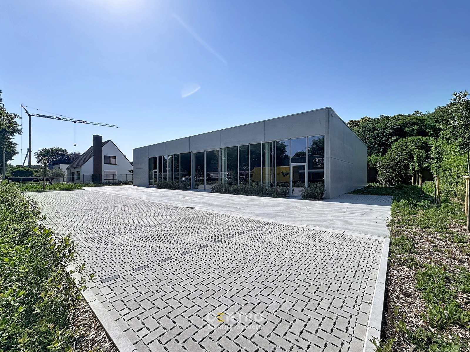 AAA-locatie: Nieuwe HANDELSRUIMTE (521,5m²) te huur met private parkeerplaatsen op het terrein. Langs DE Maalse Steenweg te Brugge (Sint-Kruis) - foto 1
