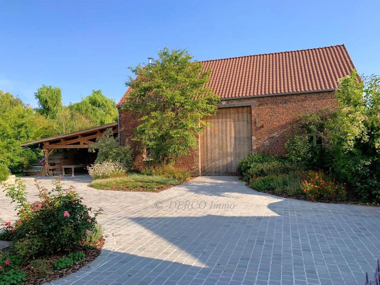 beautifully renovated square farmhouse with “a SOUL” - photo 4