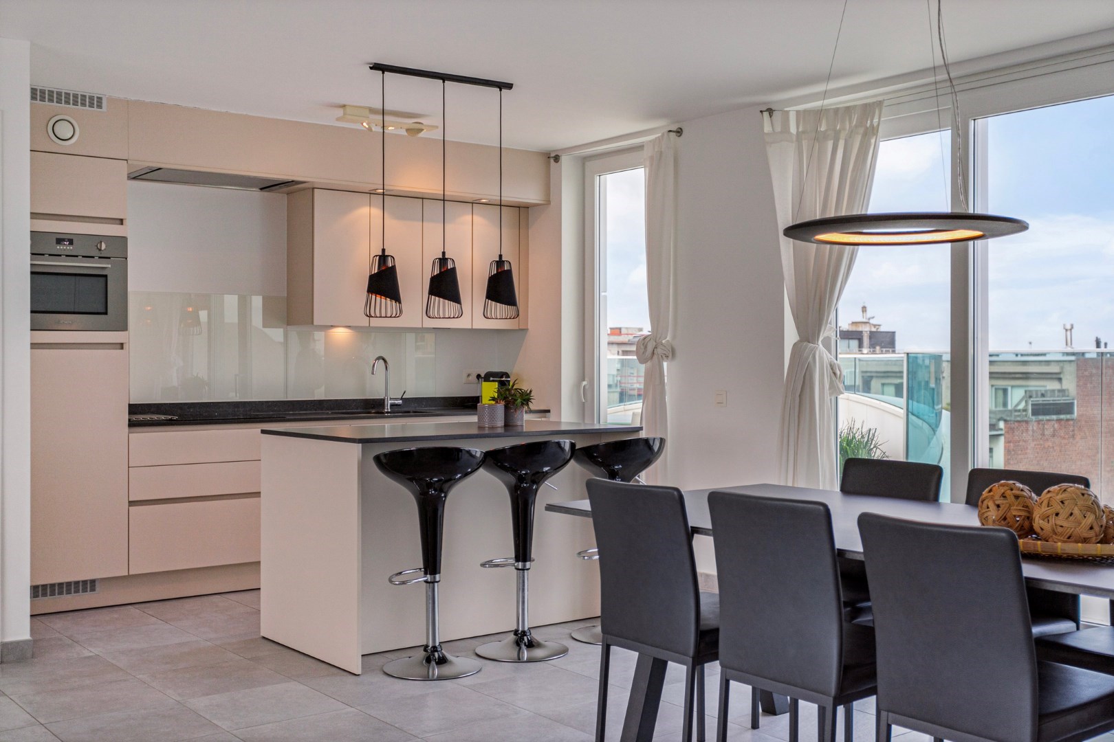 Recente penthouse met zongerichte terrassen - foto 1