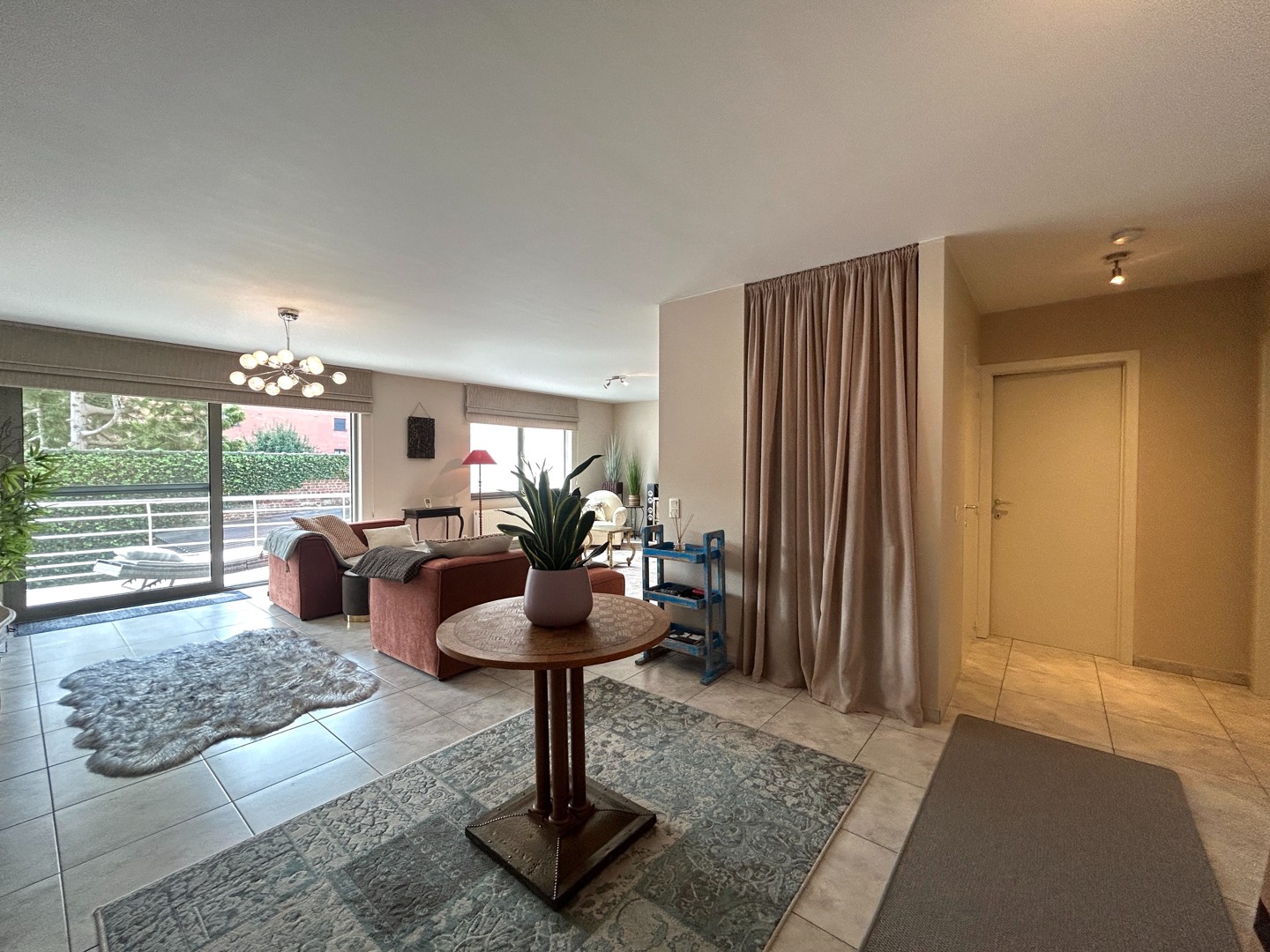 Instapklaar 2-slaapkamer appartement op wandelafstand van centrum Roeselare! - foto 4