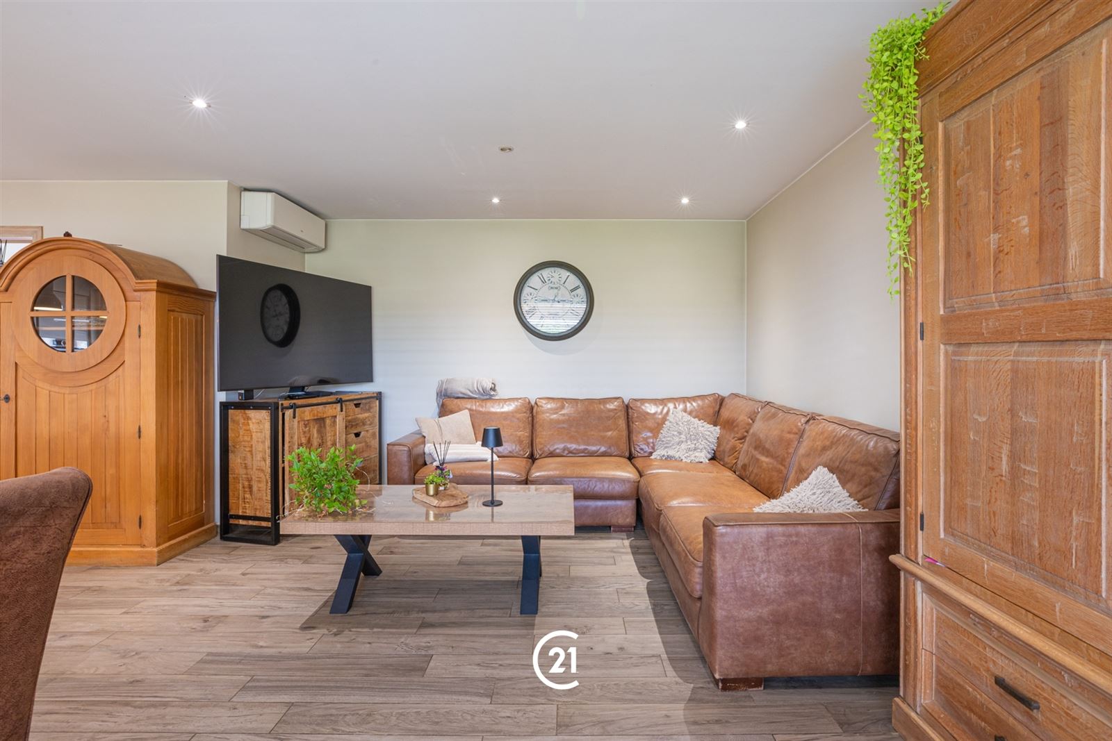 House - photo 4