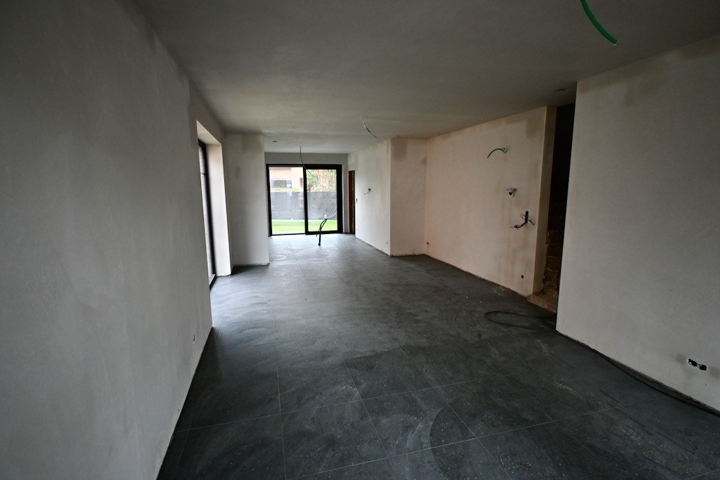 Ruime Nieuwbouwwoning met 3 tot 4 slaapkamers ! - foto 5