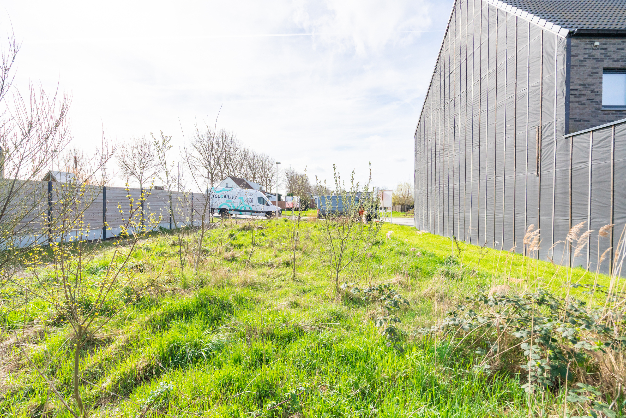 Goed gelegen bouwgrond te koop voor een half open bebouwing - foto 5