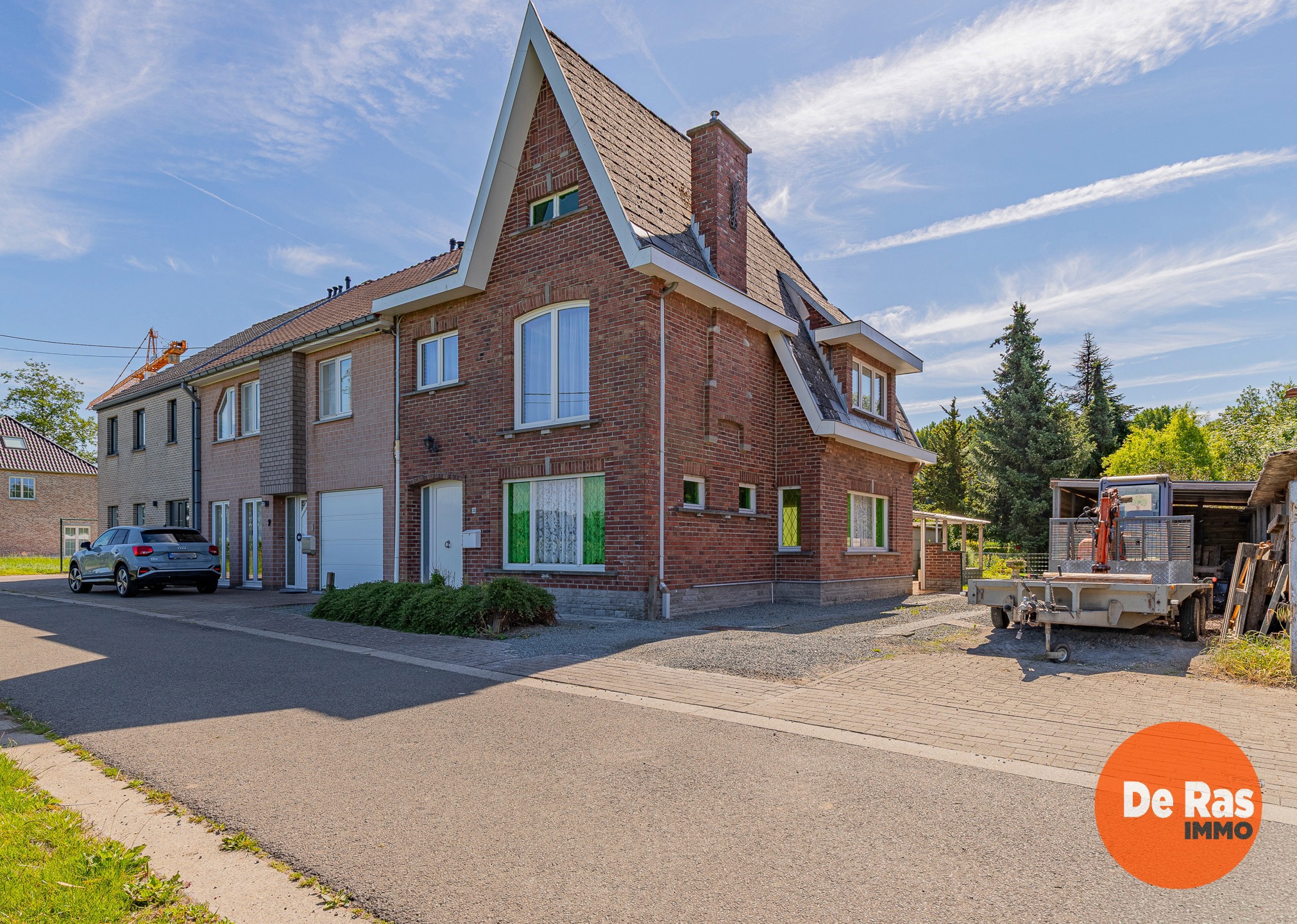 GIJZEGEM - Halfopen bebouwing met ruime tuin - foto 1