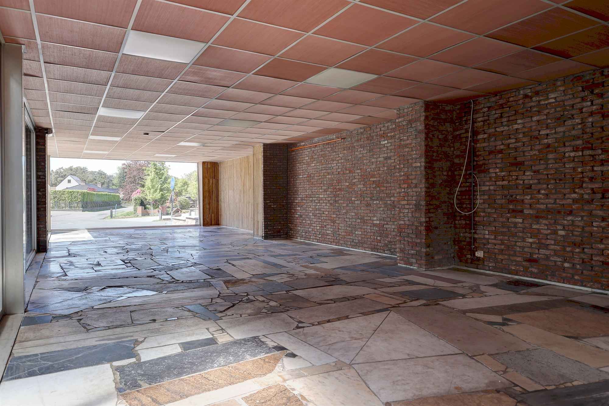Commerce avec appartement - photo 4