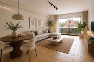 Découvrez ce spacieux appartement de 3 chambres situé au premier étage de la résidence Gull à Ostende. Ce bien constitue une excellente opportunité pour ceux qui recherchent un appartement offrant du potentiel et la possibilité d’être entièrement rénové selon leurs propres goûts. L’appartement se compose d’une distribution pratique avec un séjour lumineux, trois chambres et une agréable terrasse à l’arrière, où vous pourrez profiter du calme en toute tranquillité. En outre, le bien comprend une cave privative ainsi qu’un garage (inclus dans le prix), un atout majeur dans cet emplacement central. Ce projet de rénovation vous offre la possibilité de personnaliser entièrement un appartement dans un emplacement agréable à Ostende, à distance de marche des commerces, des transports en commun et de la plage. Intéressé par ce bien plein de potentiel ? Contactez-nous pour plus d’informations ou pour organiser une visite.