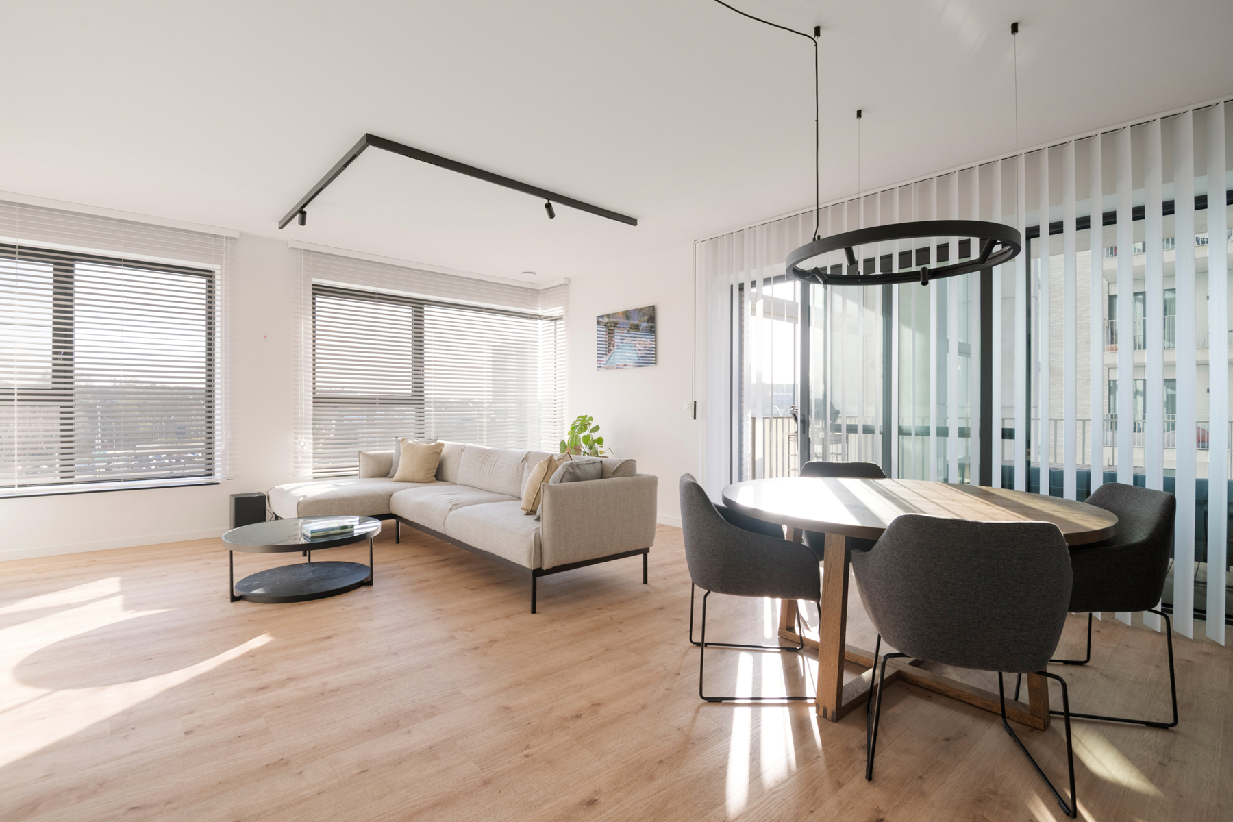 Appartement à louer à Anvers avec 3 chambres - photo 2