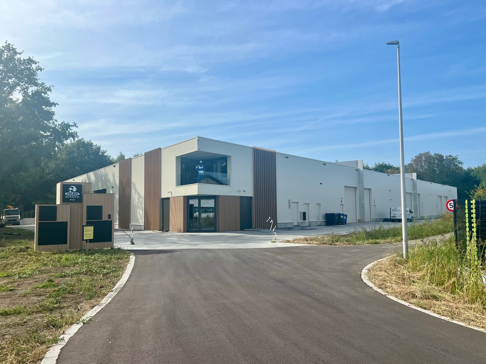 Commercial for rent in Laakdal - photo 1