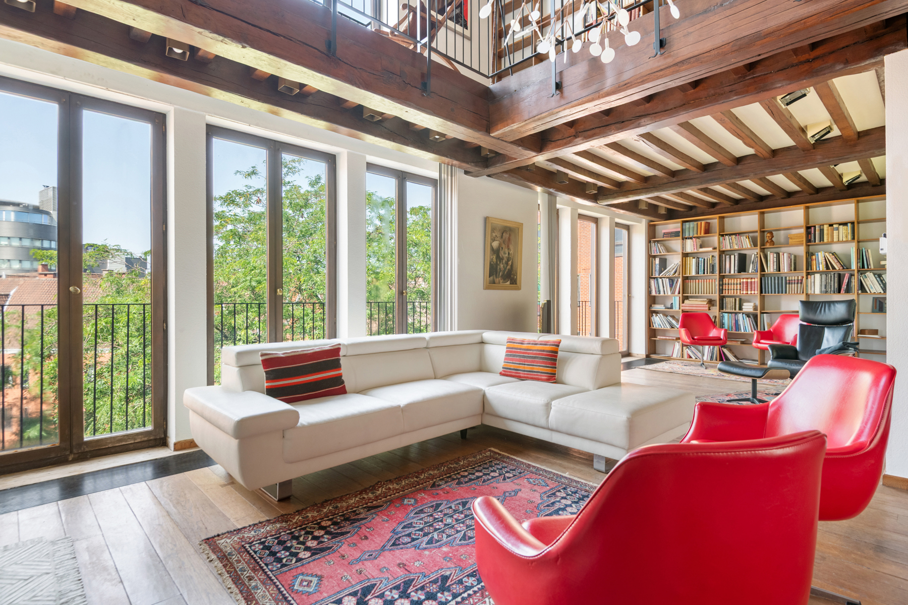 Charmant duplexappartement aan de Grote Markt! - foto 1