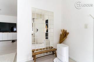 In een rustige en vlot bereikbare woonomgeving bevindt zich deze instapklare gezinswoning met een bewoonbare oppervlakte van 163 m². De woning...