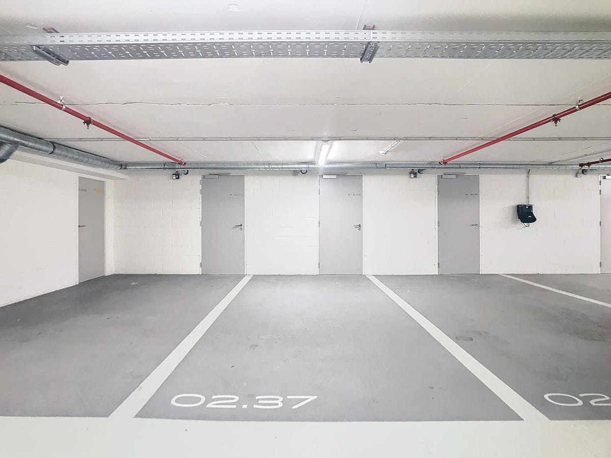 Ondergrondse staanplaats met berging te huur in Antwerpen - foto 1
