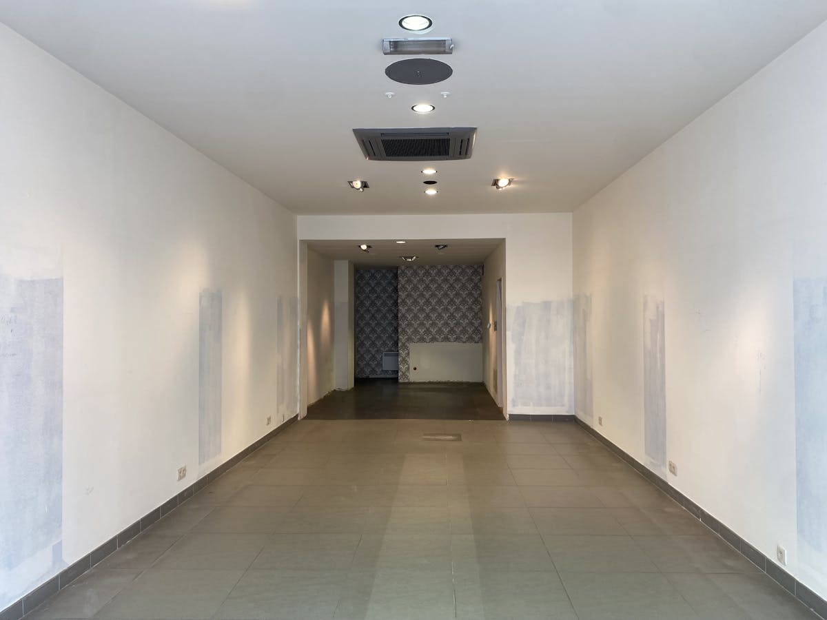 Handelseigendom in de topwinkelstraat van Roeselare - foto 4