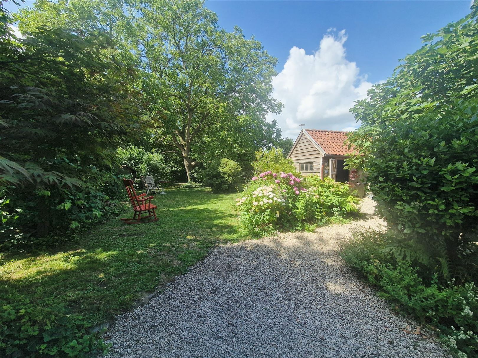 Eigendom met karakter - 4 slpks - rustige ligging  - foto 3