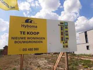 Zoek je een nieuwe thuis in Langemark? Ontdek dan dit villaperceel tussen de Zonnebekestraat en Blikstraat. Je woont er vlak bij winkels, school...