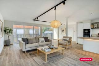 Op zoek naar een instapklaar, energiezuinig huis te koop in de regio Diksmuide? Deze recente woning van het rustige Nieuwkapelle combineert...