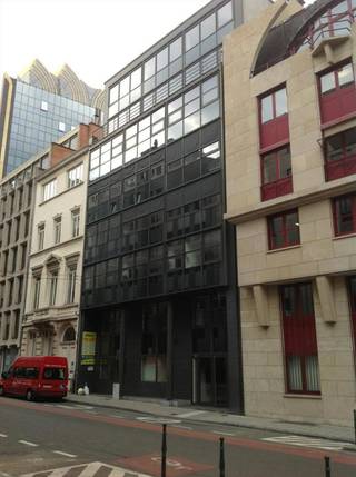 In het hart van het Leopoldwijk, vlak naast alle Europese instellingen. Op wandelafstand van metro station Maelbeek en Kunst-Wet en een...