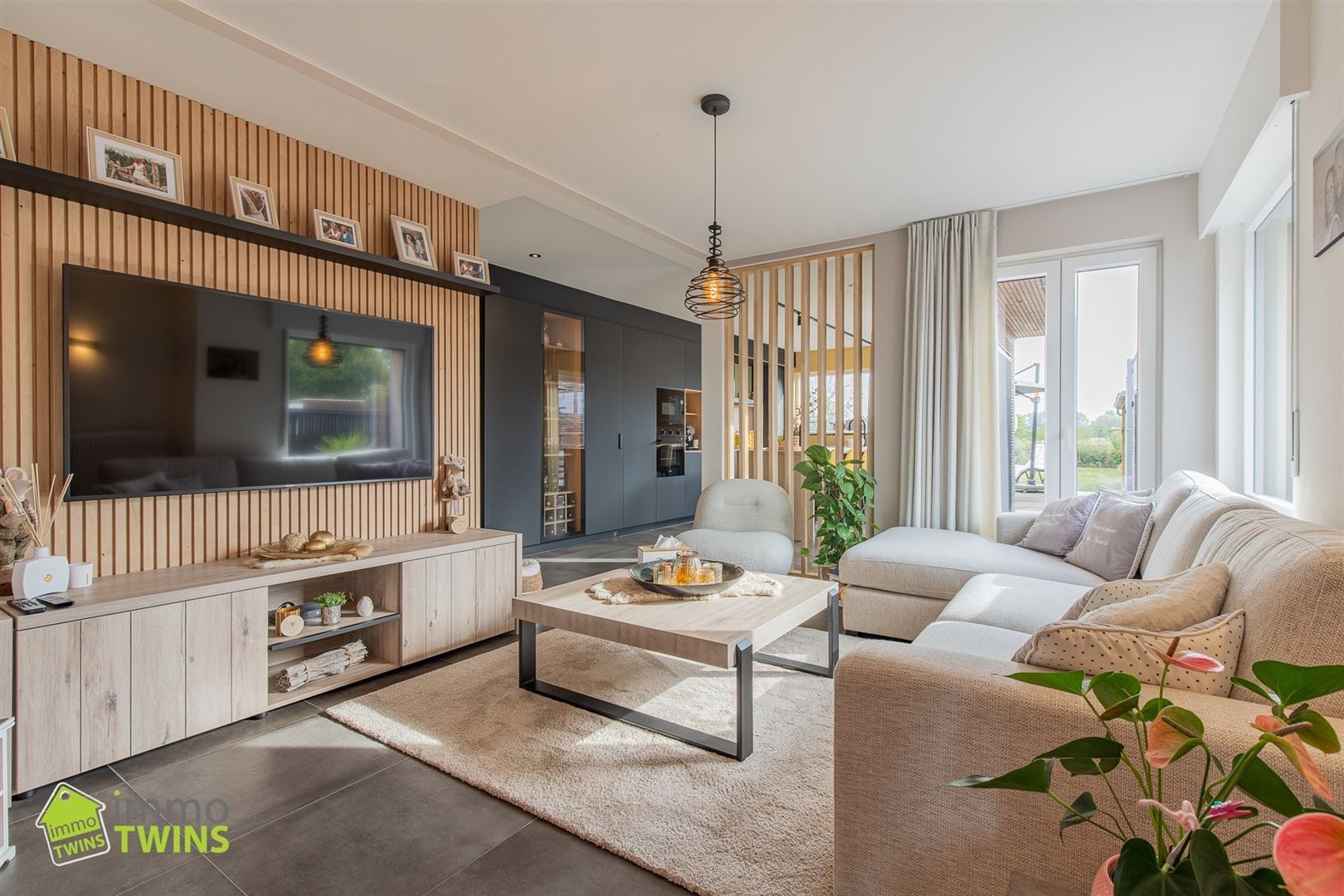 Instapklare en stijlvolle HOB met bijgebouw, tuin en visvijver te Dendermonde (Schoonaarde) - foto 1