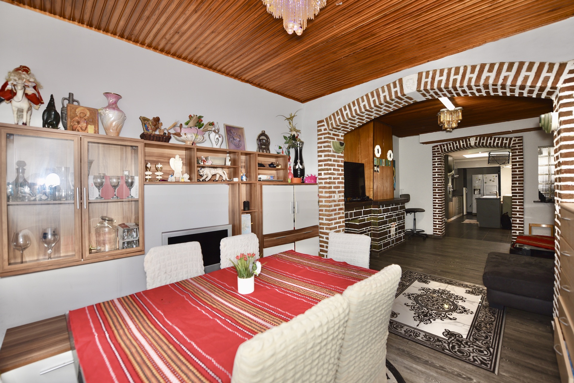 Instapklare gerenoveerde woning met 4 slpk en stadstuin voor 259.000 EUR - foto 5