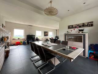 Bezoekmoment zaterdag 6 december! Inschrijven kan via www.nobels.be onder referentienummer 4197650.Veelzijdig MULTIFUNCTIONEEL PAND met INSTAPKLARE...