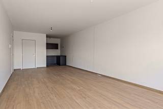 Découvrez cet appartement contemporain de 97 m² avec 2 grandes chambres et une salle de bain élégante équipée d'une baignoire confortable. La...