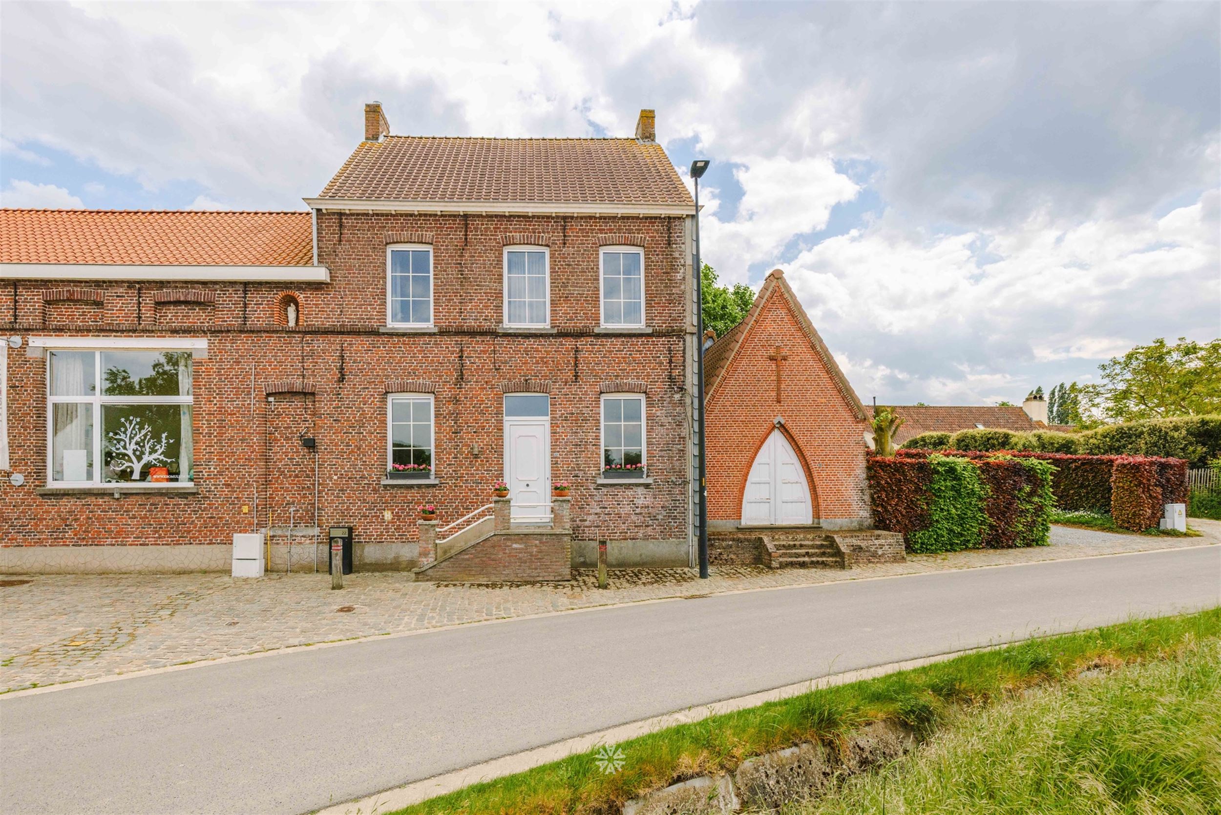 Maison - photo 1