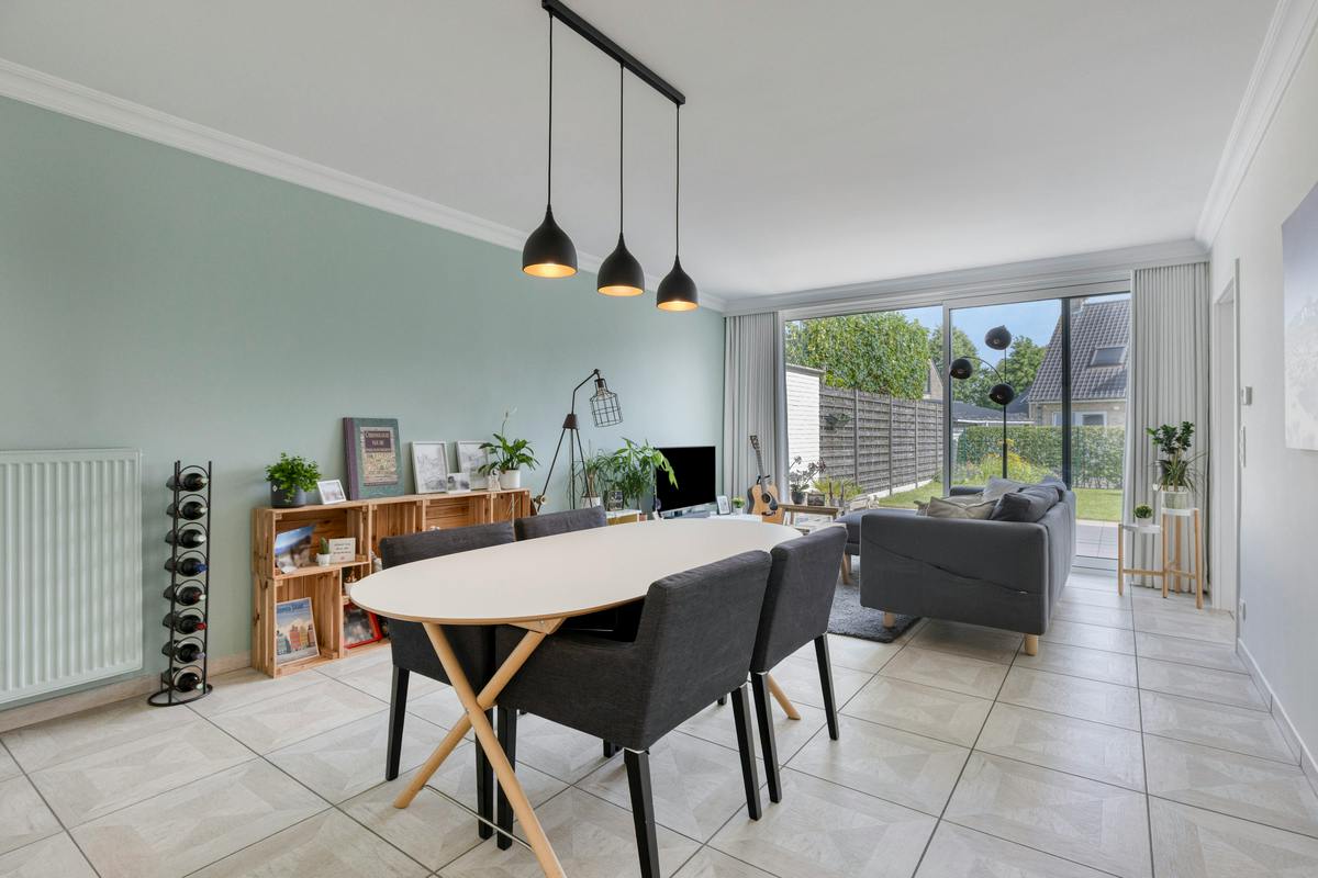 Bungalow met tuin en garage te koop in Zwevegem! - foto 3