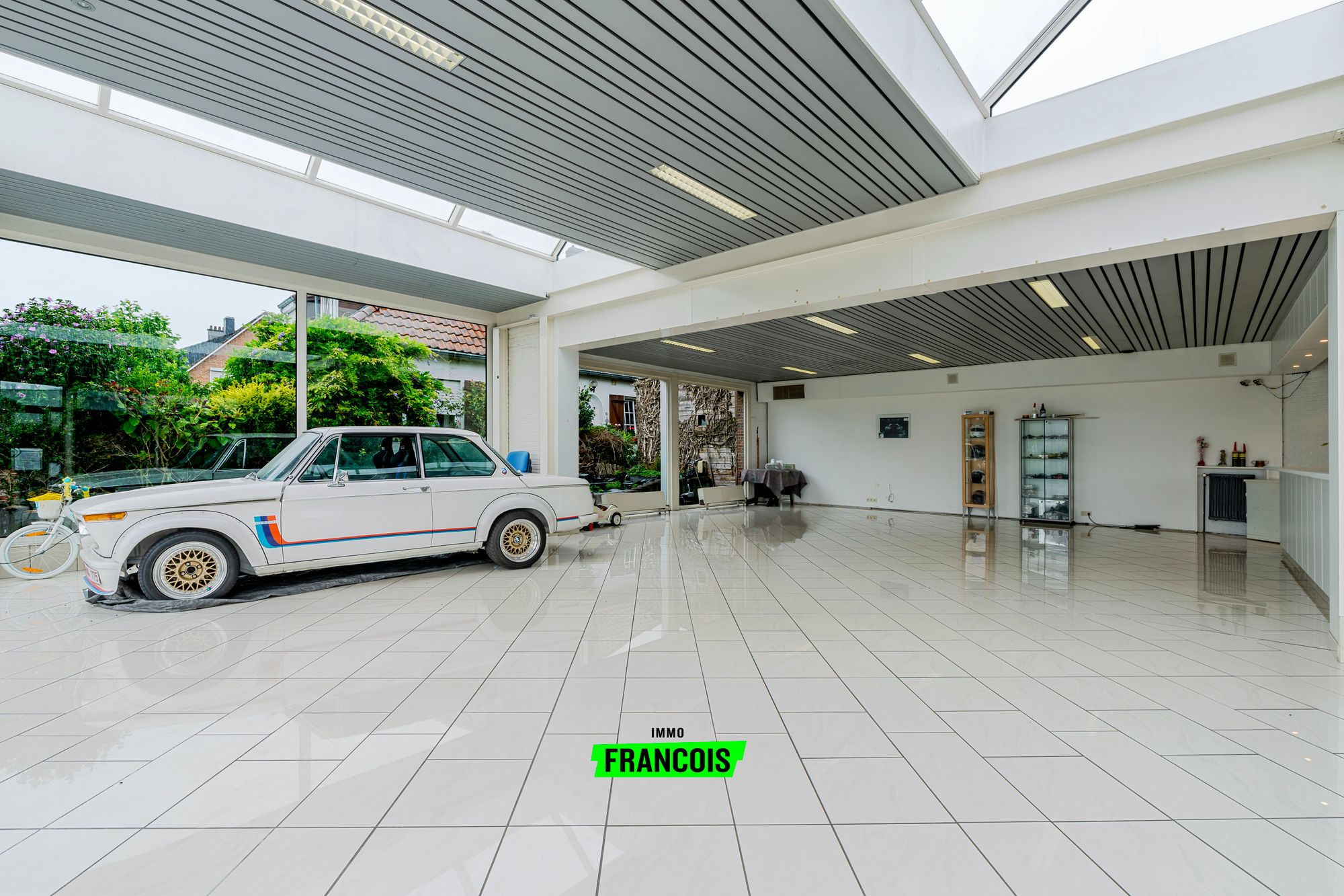 Instapklare woning met showroom en werkplaats in Sint-Pieters-Leeuw - foto 5