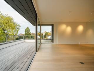 Dit penthouse, ideaal gelegen in de Europese wijk, biedt een bruto vloeroppervlakte van 241 m² (EPC) en beschikt over drie slaapkamers en...