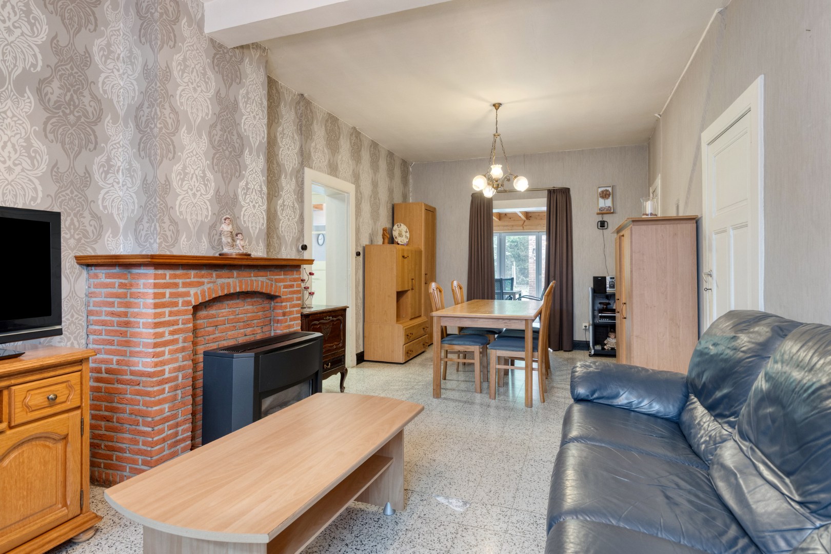 Te renoveren halfopen woning met 3/4 slpks op 542 m² (zuidgericht) te St.-Jozef-Olen ! - foto 4