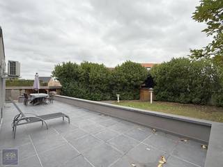 Op een uitstekende locatie langsheen de Mechelsesteenweg te Herent bevindt zich deze VILLA, momenteel ingericht als stijlvolle champagnebar, ...