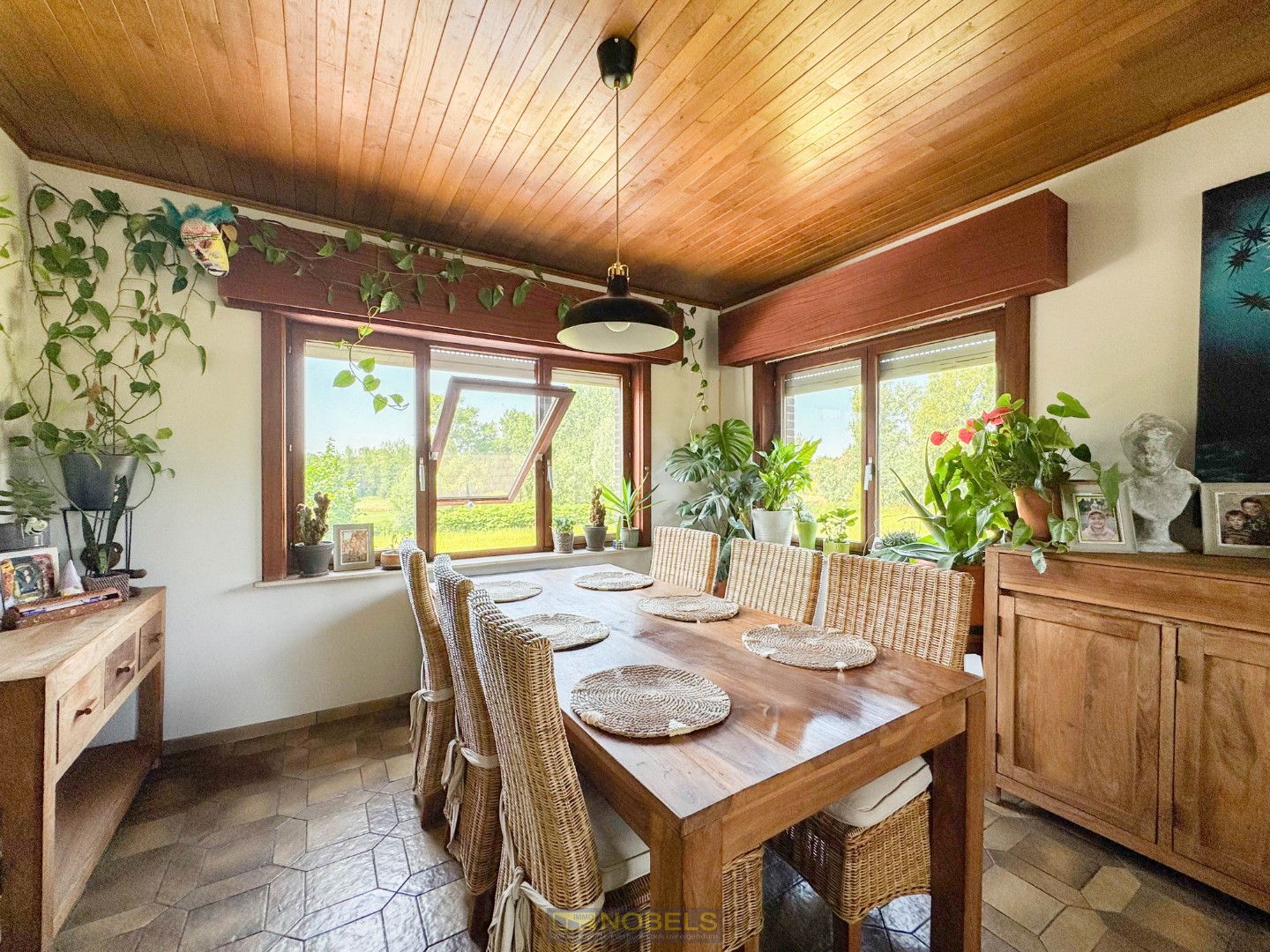 Te koop, ruime gezinswoning met garage, atelier en tuin te Zottegem - foto 4