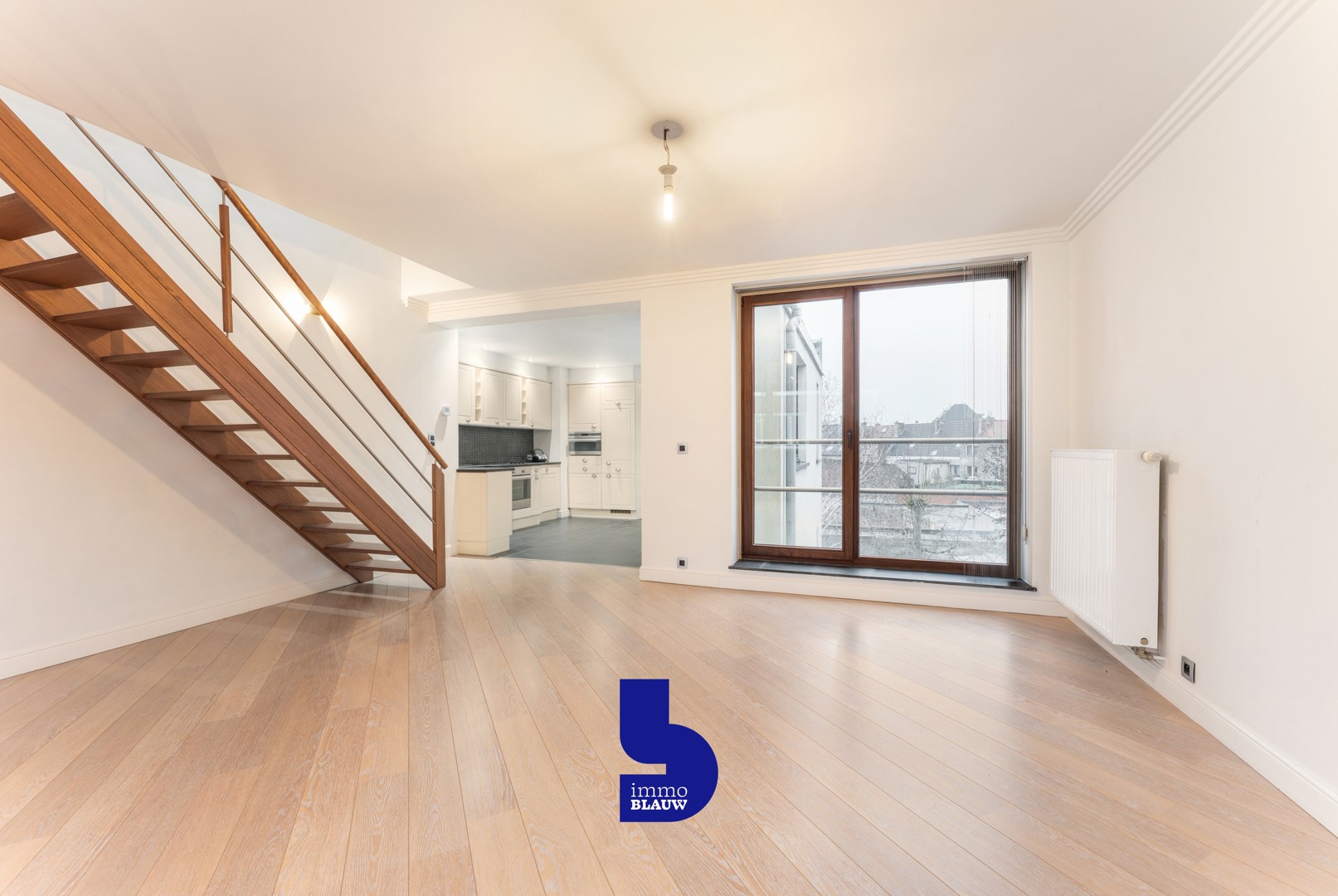 Stijlvol gerenoveerd duplexappartement met zonnig terras en staanplaats - photo 5