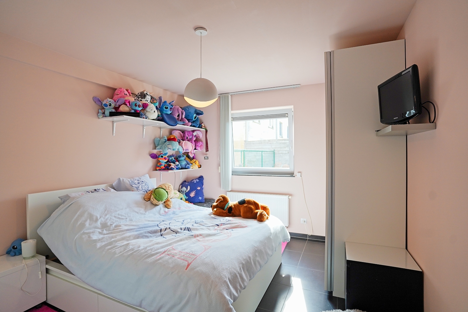 INSTAPKLAAR APPARTEMENT MET 2 SLKS TE KOOP - foto 3