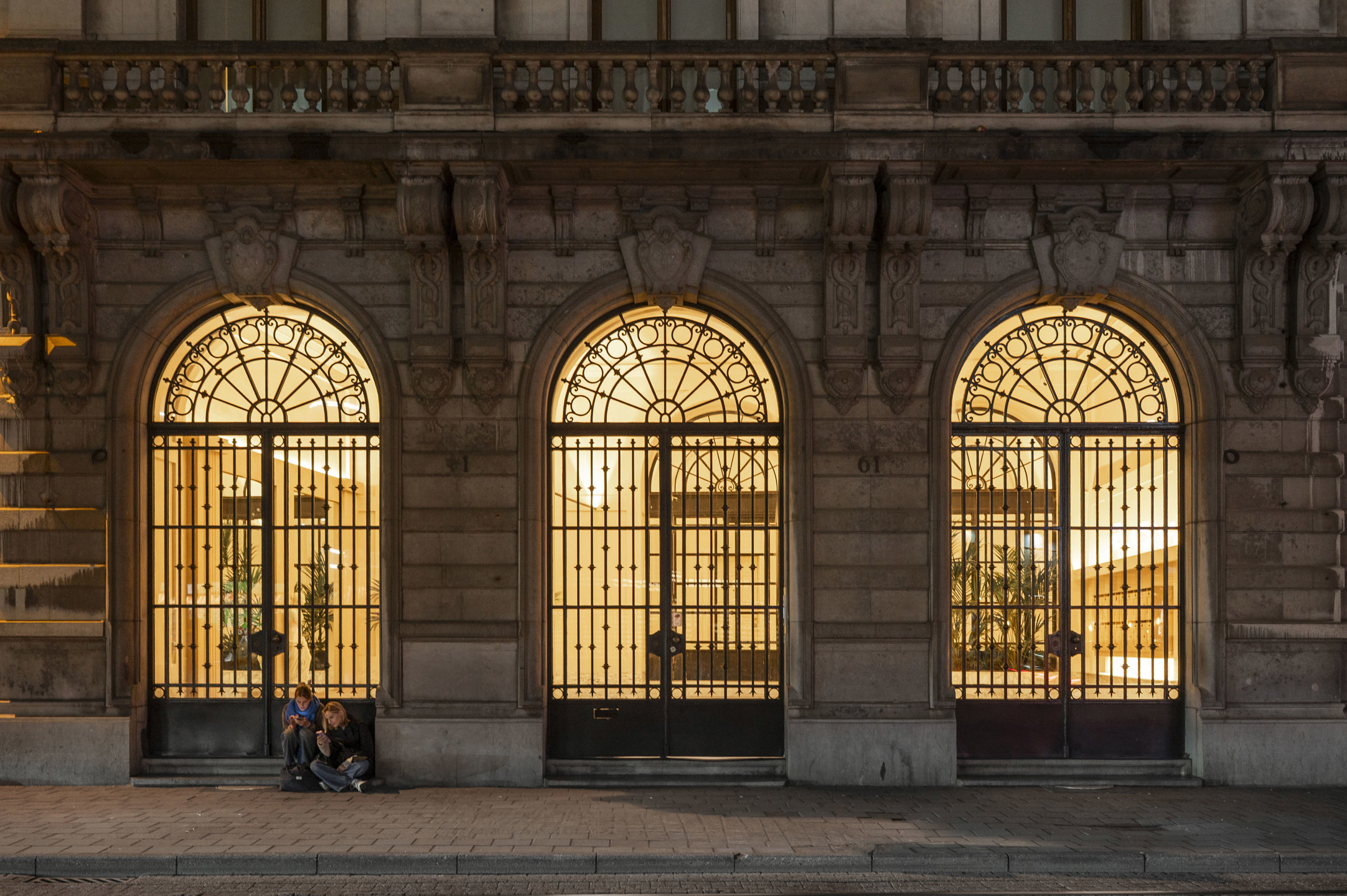 ANTWERPEN CENTRUM - Exclusief appartement met grandeur! - foto 1