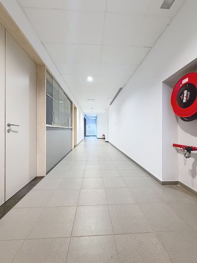 Instapklare kantoorruimte te huur - foto 4