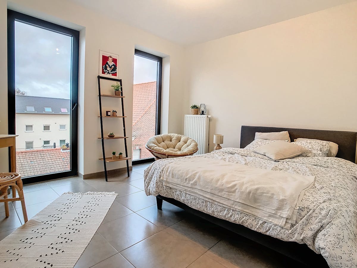 Appartement de 3 chambres avec terrasse ensoleillée à Rumbeke. - photo 4