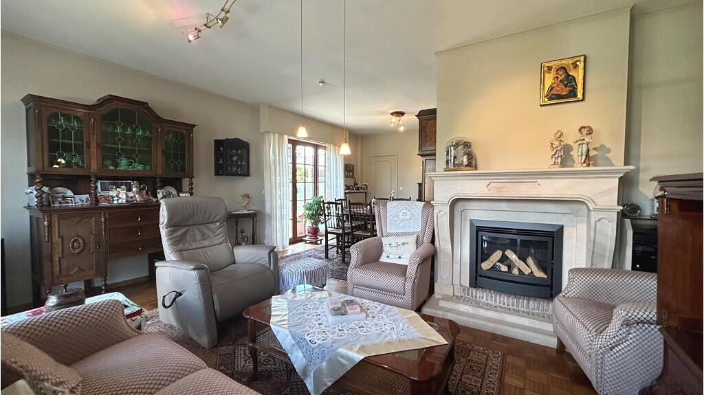 Ruime 3-slaapkamerwonig met Garage en Tuin te koop in Sint-Kruis Brugge - foto 4