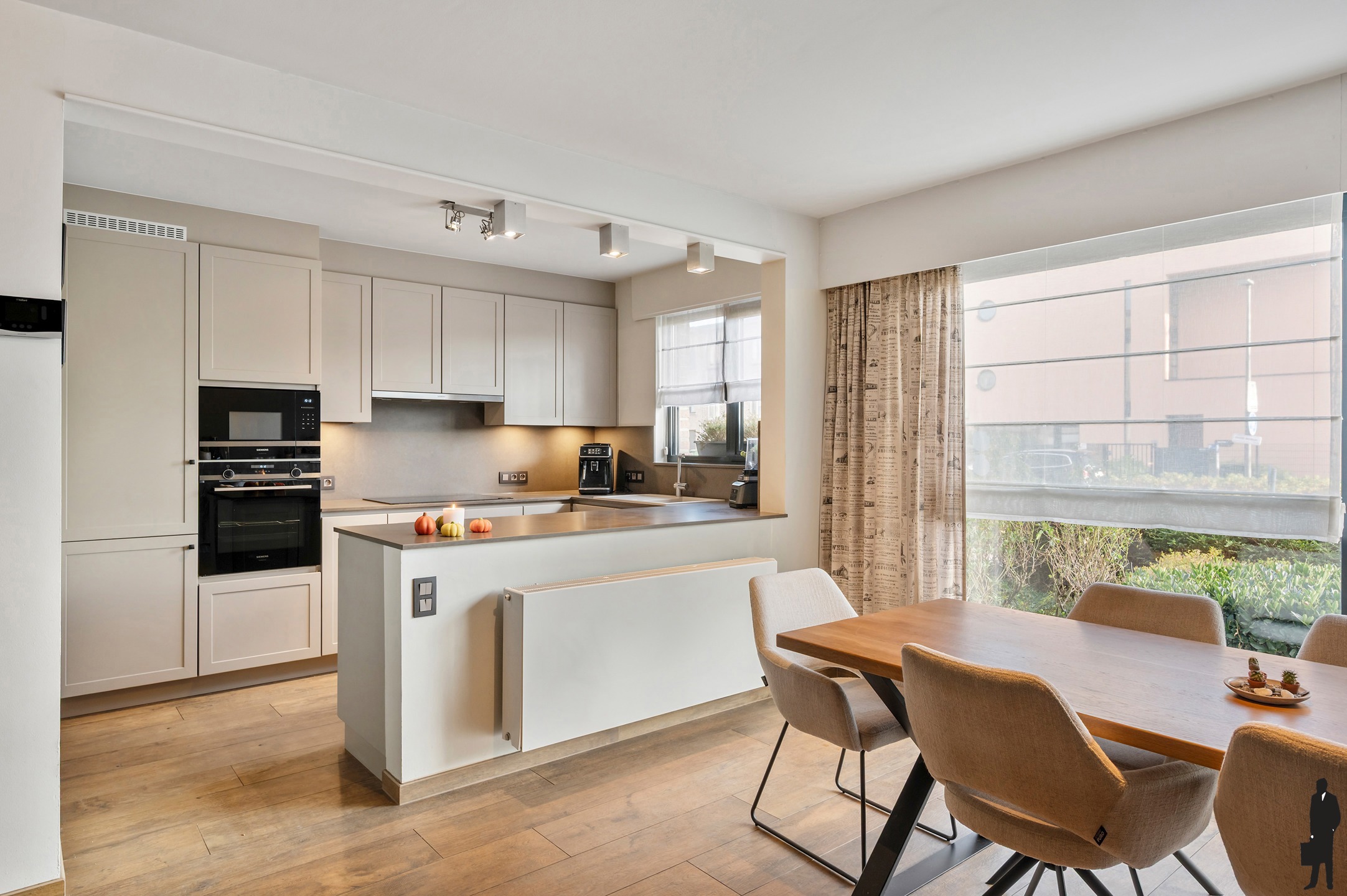 Apartment for sale in Antwerp with 3 bedrooms - photo 4