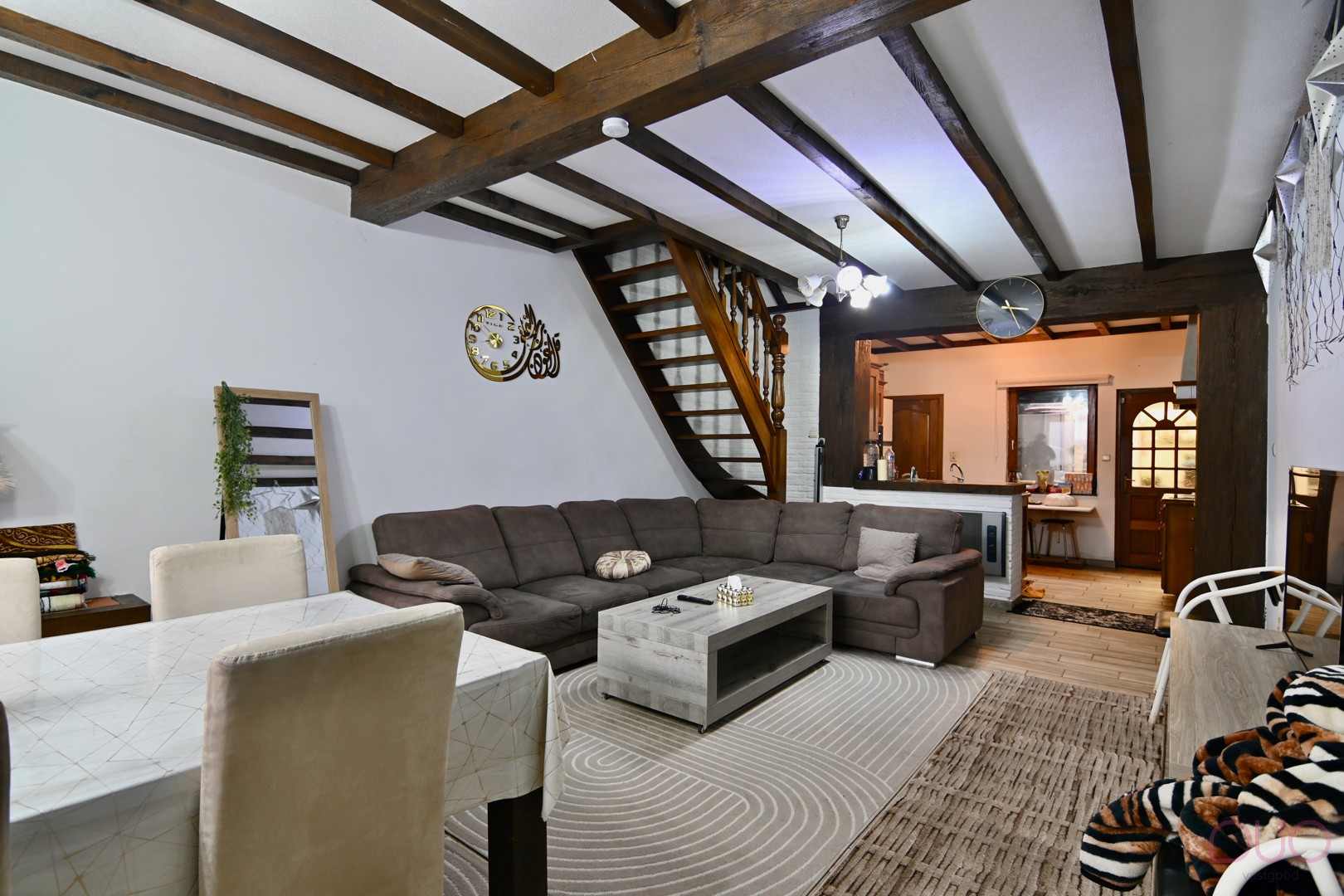 Licht op te frissen woning in hartje Sint-Truiden met 3 slaapkamers en 12x zonnepanelen - foto 4