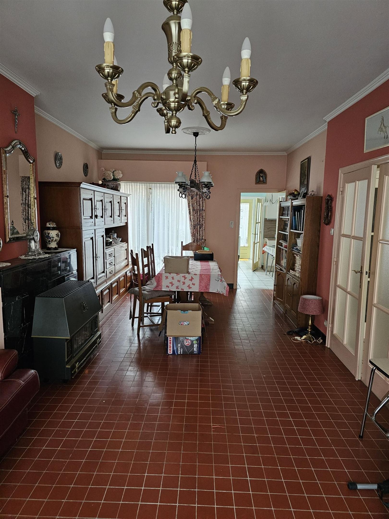 Te renoveren rijwoning op topligging nabij het park van Rozebroeken. - foto 4