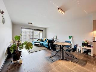 LOCATION:Living at a unique location in Aalter? This ready-to-move-in apartment combines a central location with easy accessibility. Within...