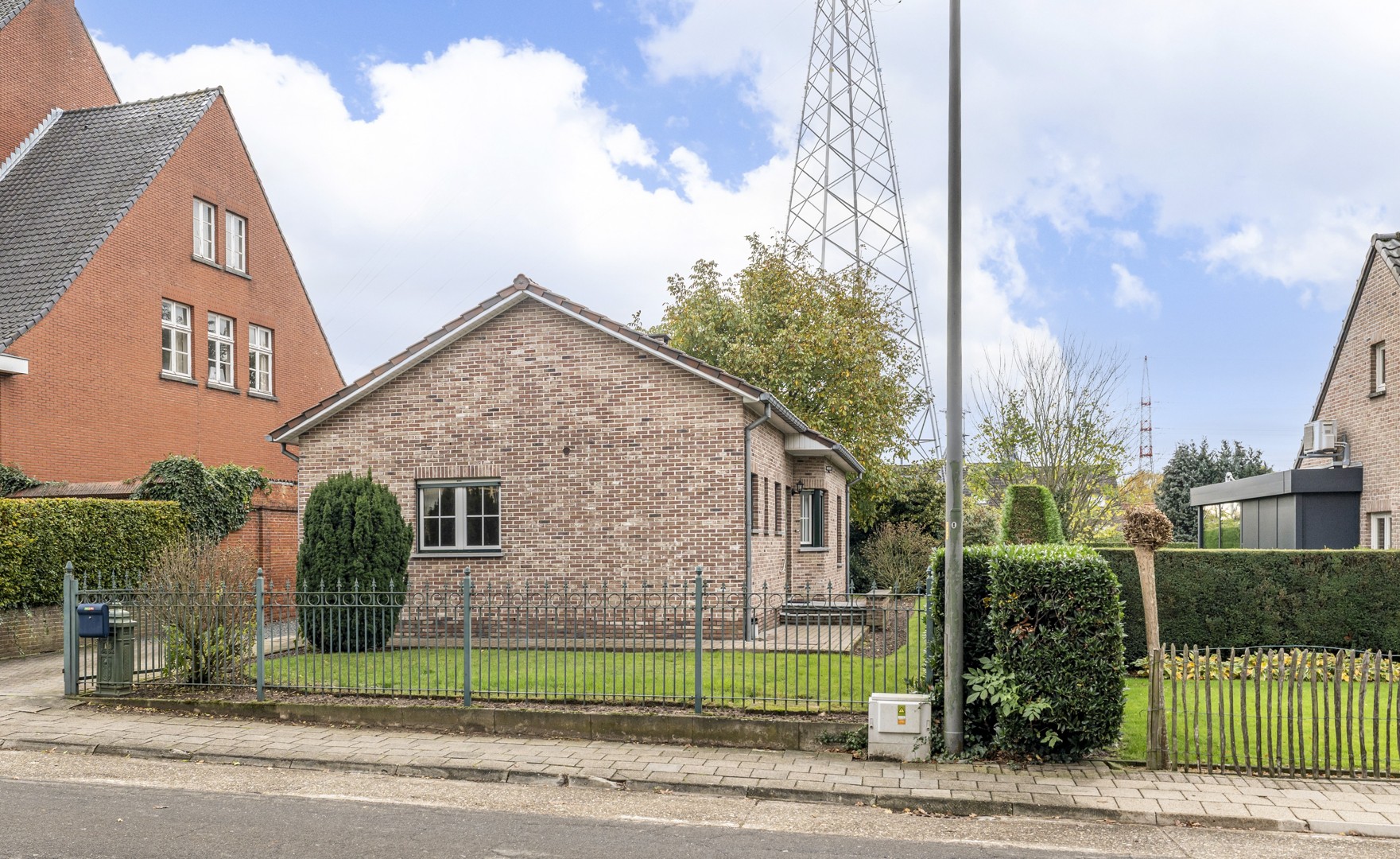 🏡 Te koop: charmante gelijkvloerse woning met topligging in hartje Houthalen – geen renovatieplicht! - foto 2