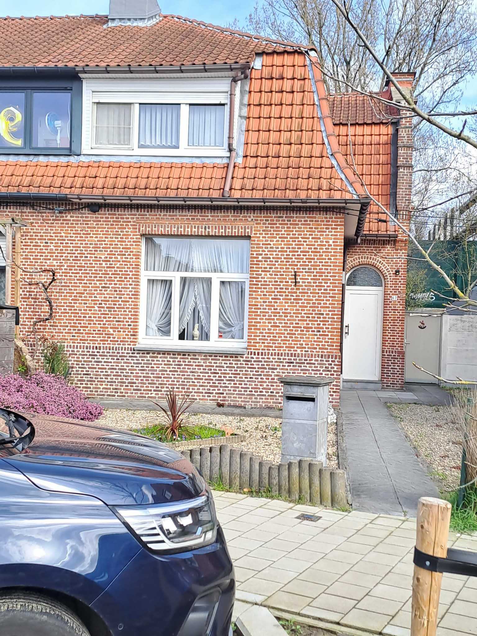Huis te koop in Borgerhout met 2 slaapkamers - foto 2