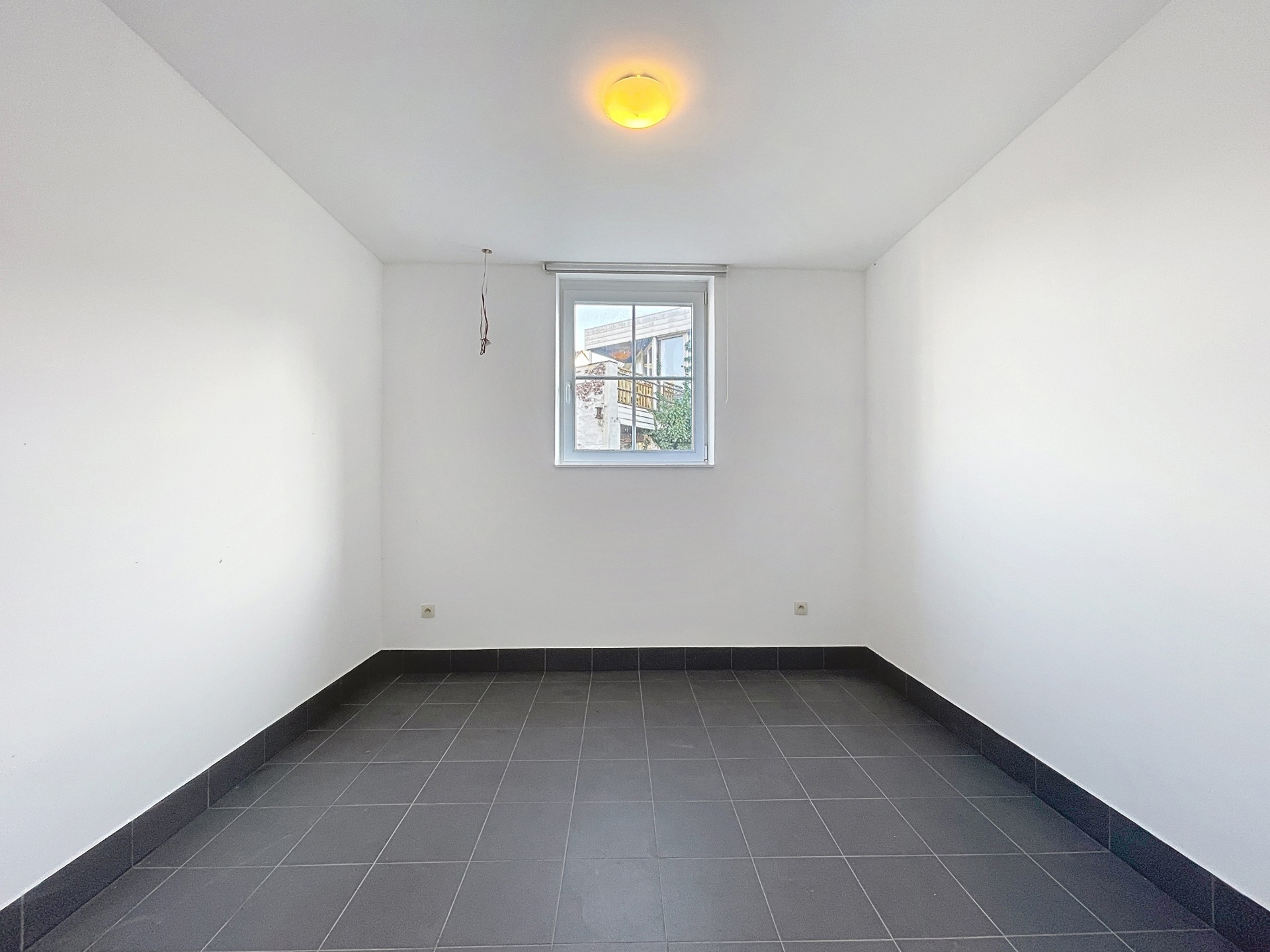 Loods / magazijn met kantoren te Gent - foto 4