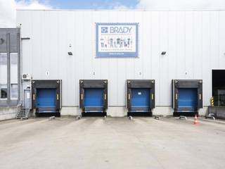 Commercial à louer à Zele