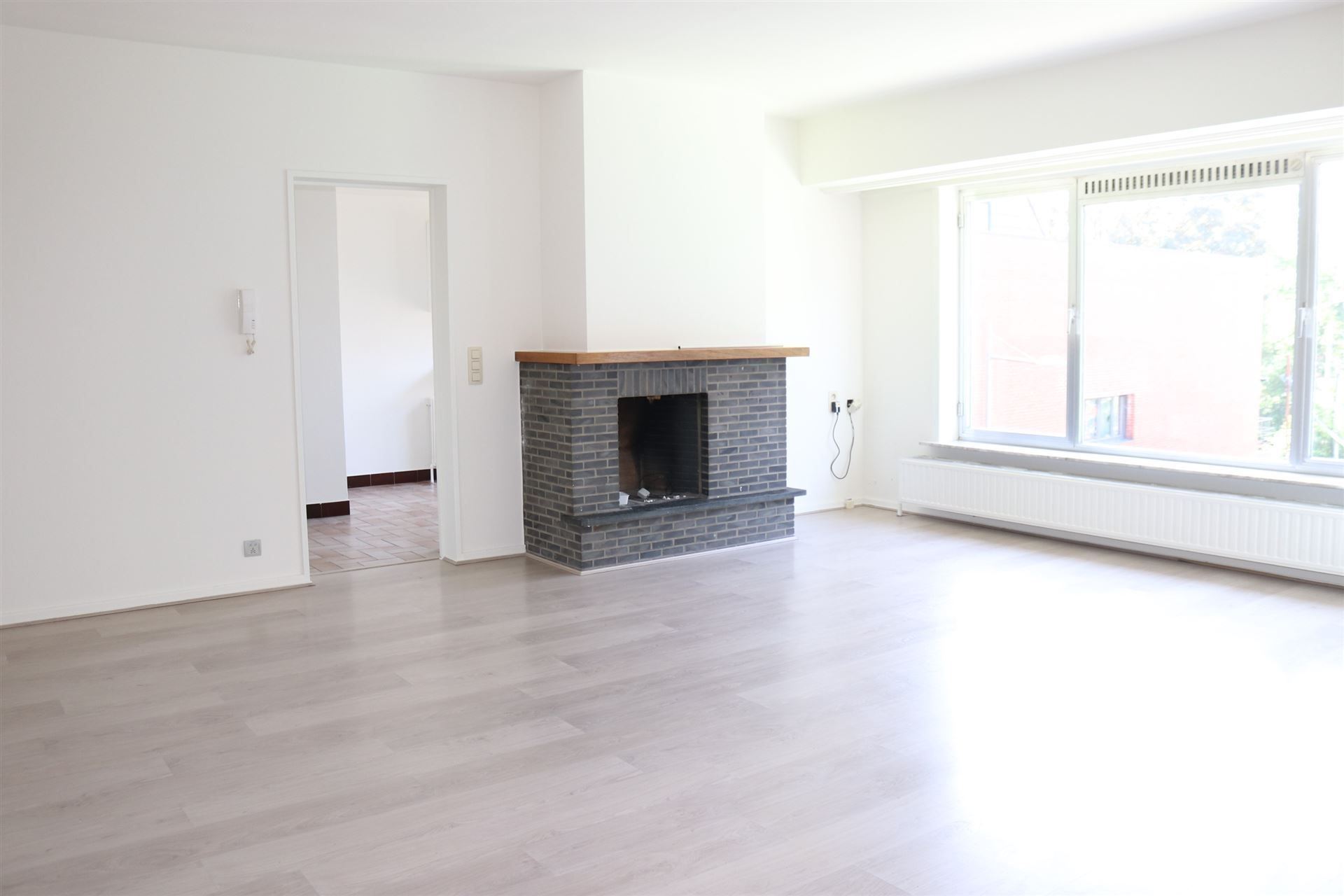 Appartement met 2 slaapkamers en binnenautostaanplaats - foto 4