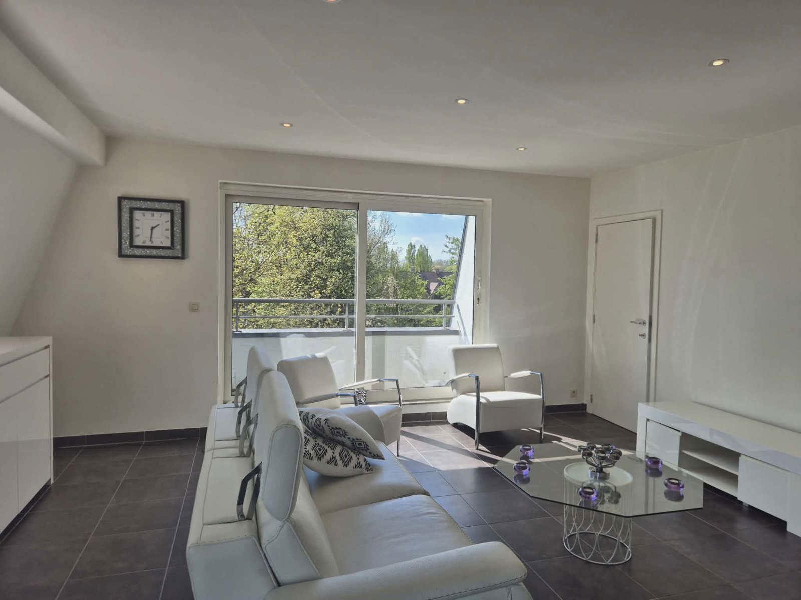 Prachtig dakappartement met 2 slaapkamers en garage - foto 5