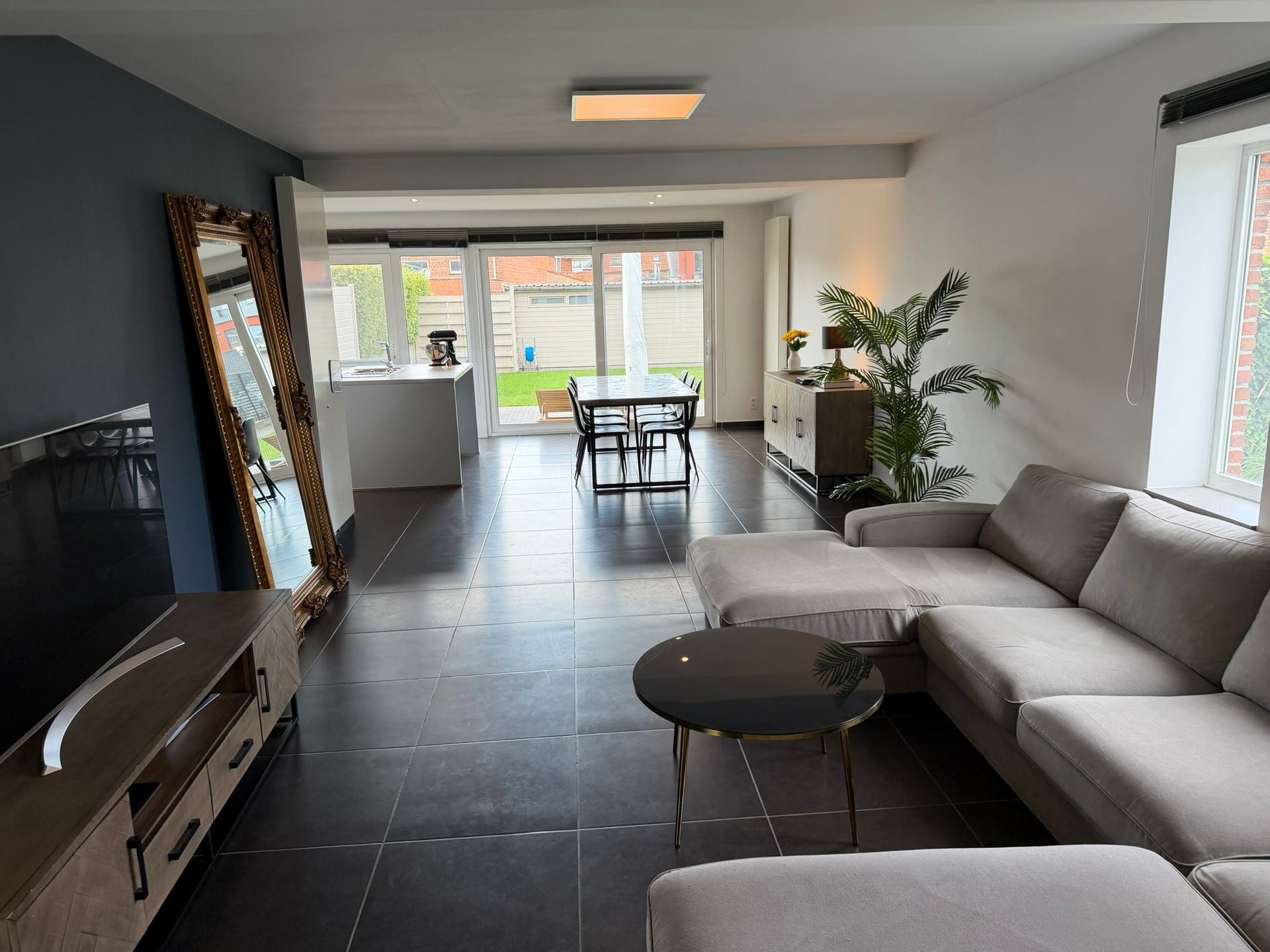 Halfopen bebouwing met 3 slaapkamers en tuin - foto 4